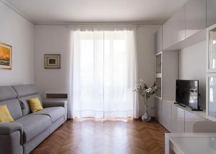 Youhosty - De Cristoforis12 Bis Apartamento *