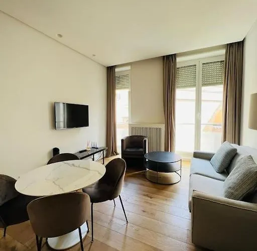 Piazza Affari - Duomo Μιλάνο