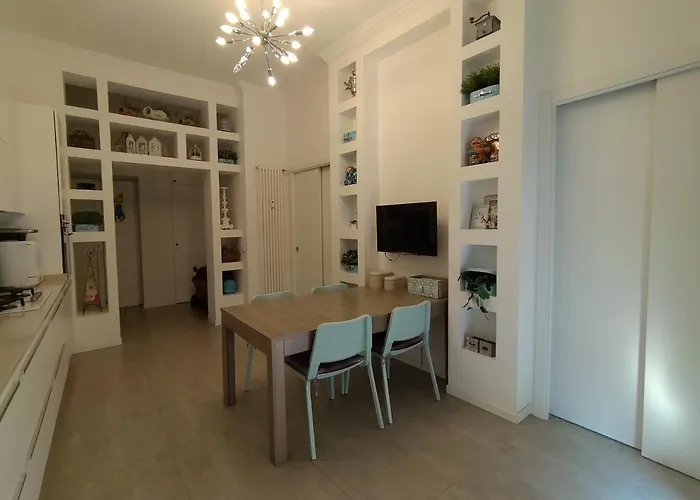 公寓 Spacious In The Heart Of The