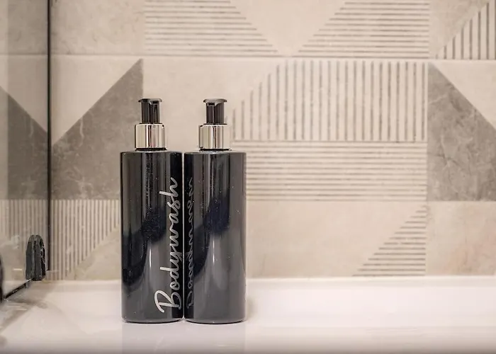 Guest Planet - Living Fortezza 27! Apartment