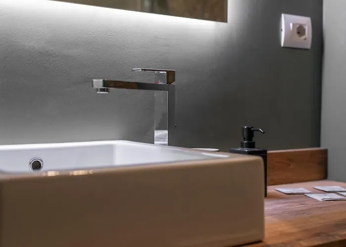 Bandello House, Corso Magenta - Mailand