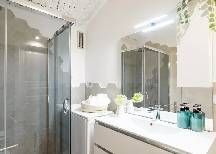 Centro Storico Duomo A 5 Minuti Wifi Netflix Apartmán *