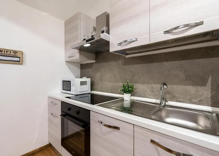 Centro Storico Duomo A 5 Minuti Wifi Netflix Apartmán