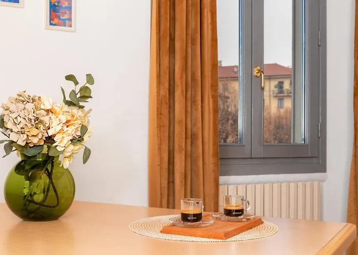 Conciliazione-centralissima * Milan