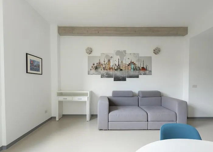 Porta Nuova Bright And Stylish Flat