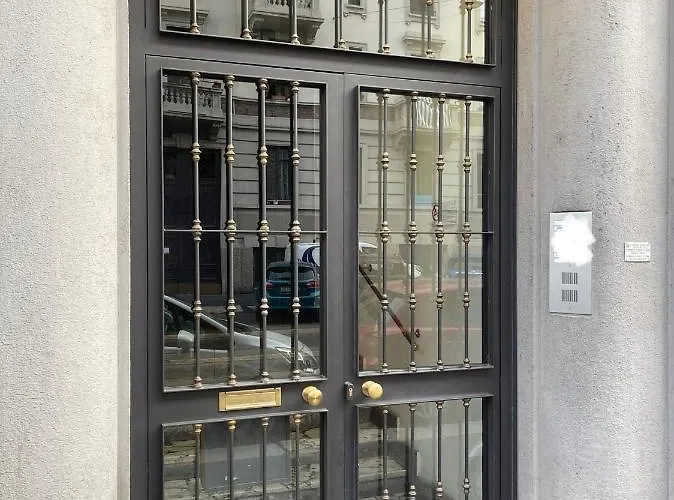 Lägenhet Ampio Bilocale Zona Navigli *