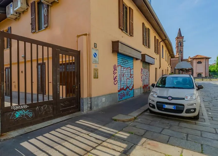 Navigli-tortona - Aesthetic * Milán