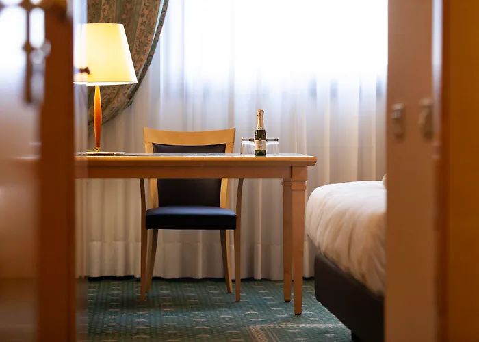 Life Poliziano, By R Collection 4*