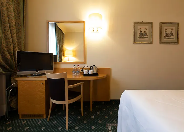 Hotel Life Poliziano, By R Collection Milano