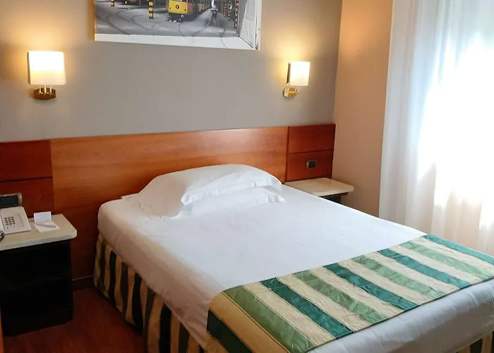 Mirage Sure Collection By Western Отель Милан