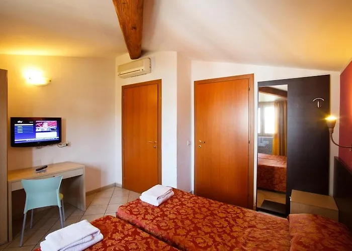 Villino 招待所 4*