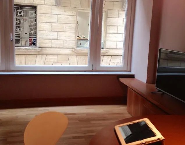 Fifty Eight Center * Milán