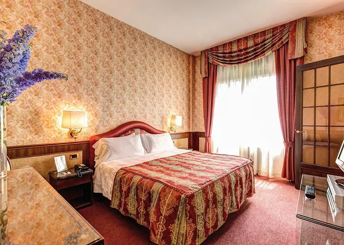 Romana Residencia 4*