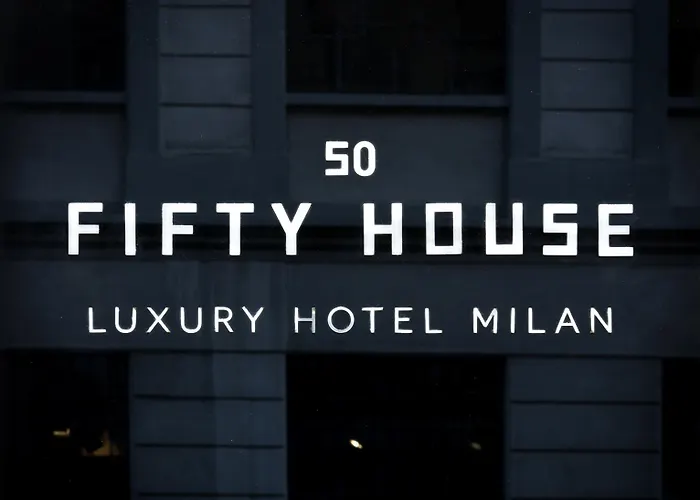 Отель Fifty House Милан