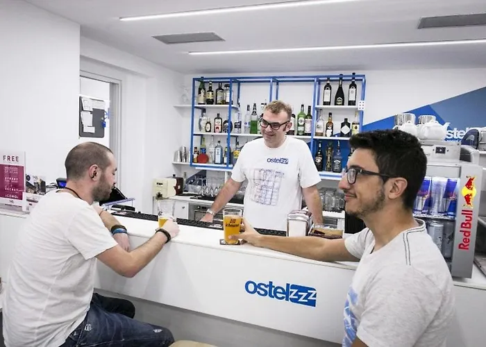 Hostel Ostelzzz Mediolan