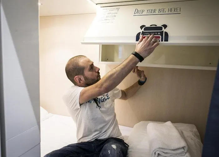 ホステル Ostelzzz ミラノ