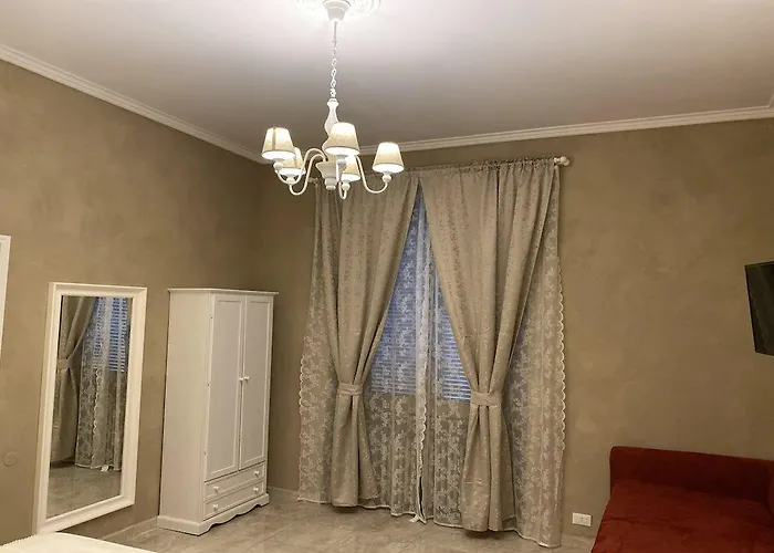 Boutique Calais * ميلان