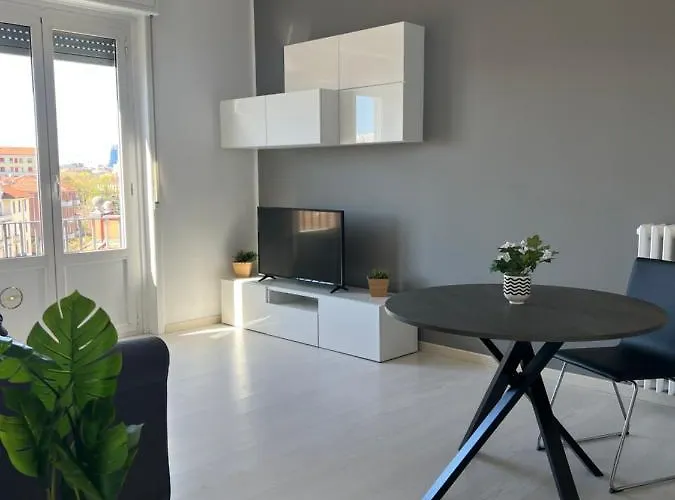 Casa Luna Милан