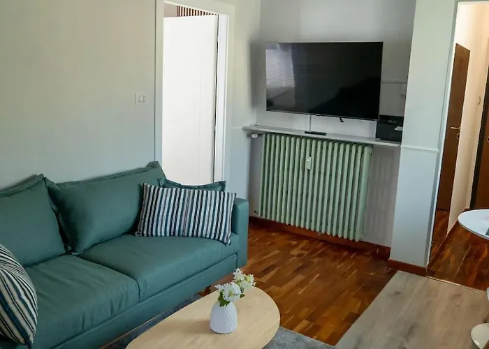 Singola Con Ac, Tv, Wi-fi E Cucina Отель *