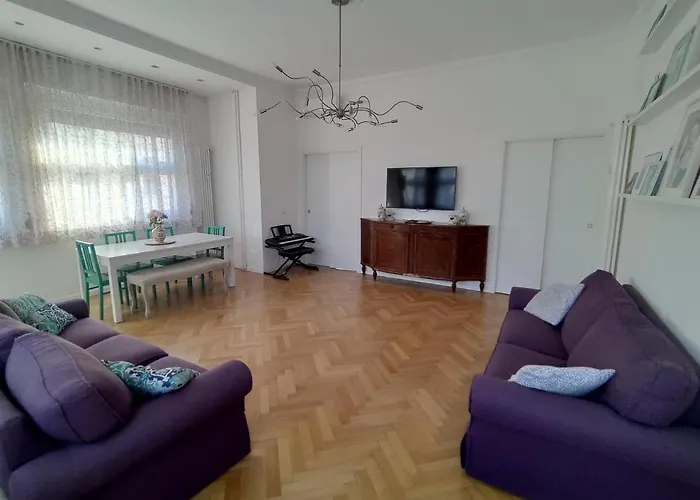 Spacious In The Heart Of The Lejlighed *