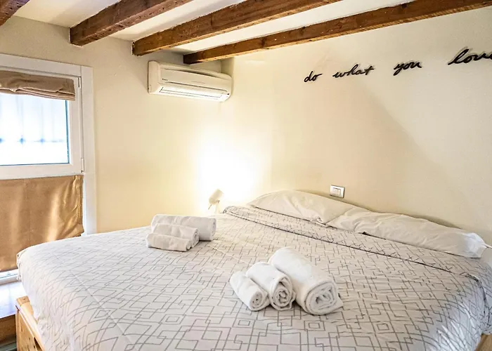 Διαμέρισμα Intrho Navigli-centro - Modern & Cozy *