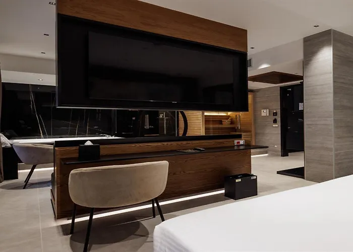 The Corner Duomo Otel 4*