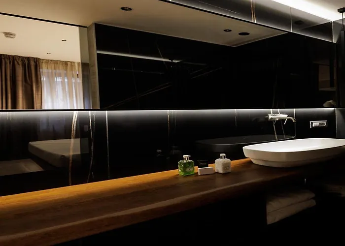 Отель The Corner Duomo 4*