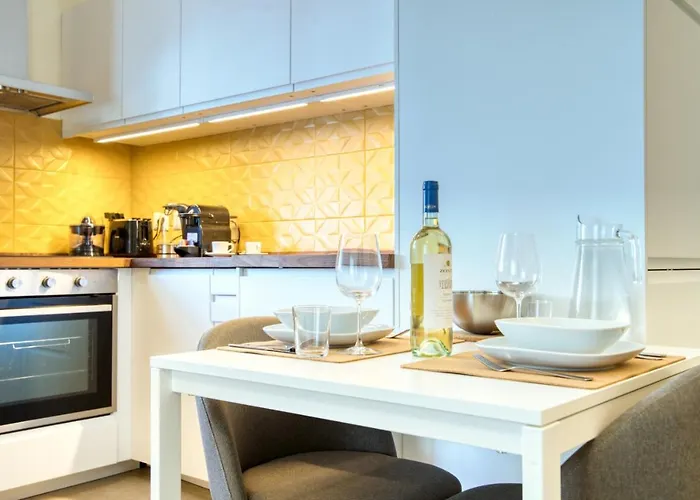 Guesthost - Casa Mary Lou