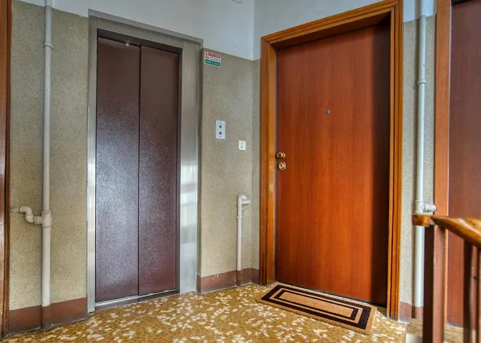 Guesthost - Casa Mary Lou Apartament *