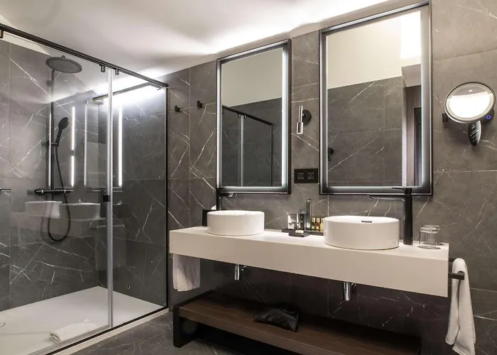 Palazzo Touring Club Milan, A Radisson Collection Милан