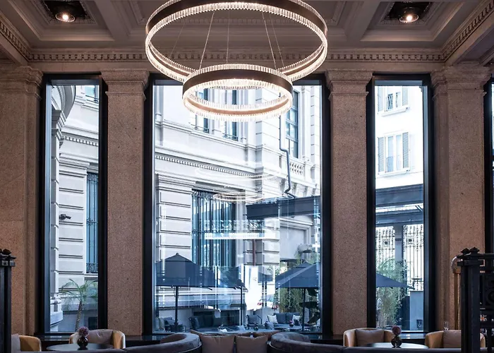 Отель Palazzo Touring Club Milan, A Radisson Collection 5*