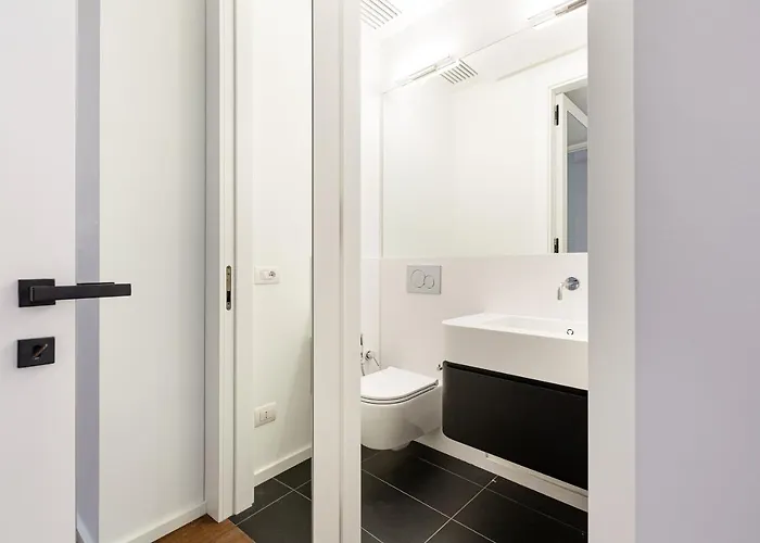 Apartment Guesthost - Modern & Comfortable Flat - Near Station