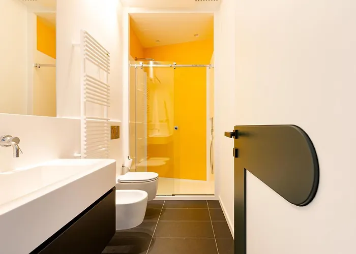 Guesthost - Modern & Comfortable Flat - Near Station * Mailand