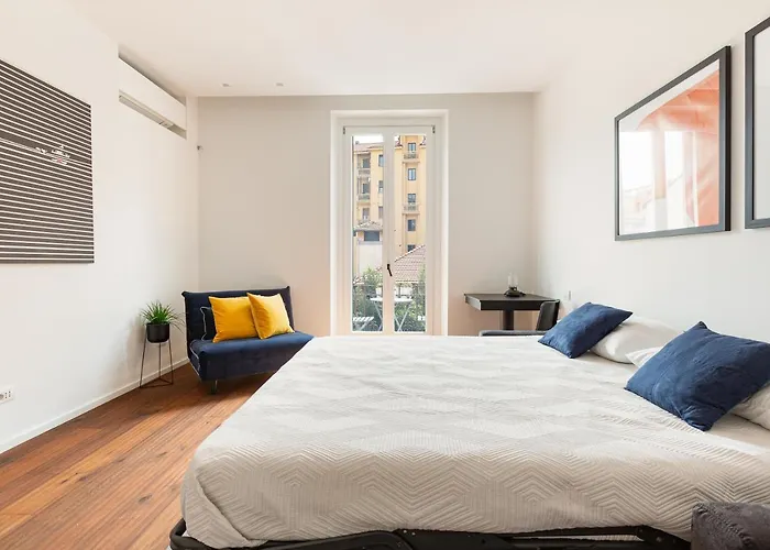 Guesthost - Modern & Comfortable Flat - Near Station Apartment Mailand