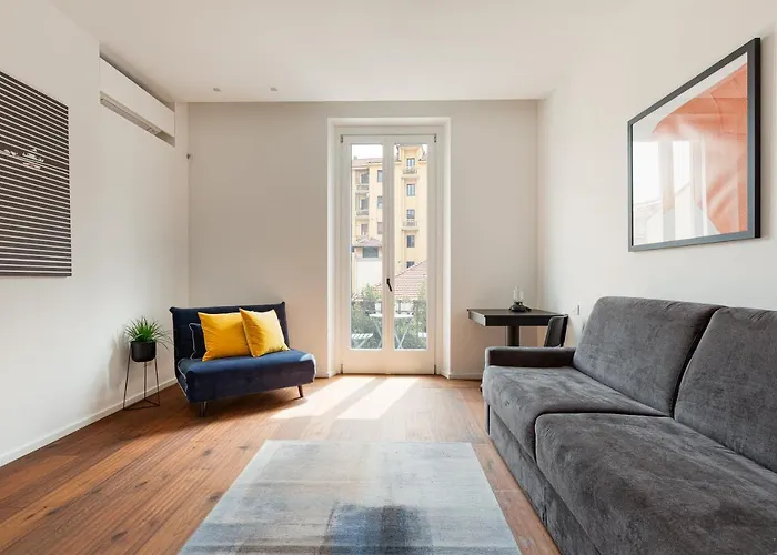 Guesthost - Modern & Comfortable Flat - Near Station
