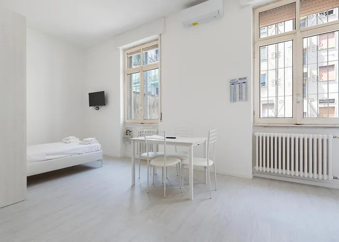 Guesthost - Cosy 25 Sqm Niguarda District