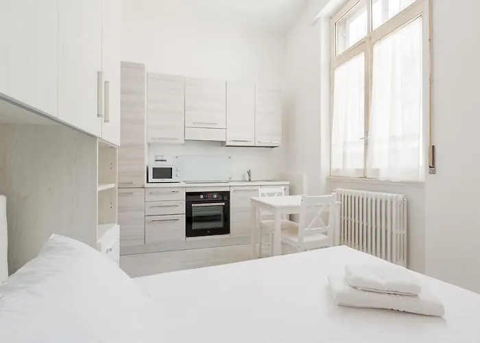 アパート Guesthost - Niguarda Private 15sqm *