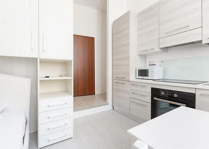 Guesthost - Niguarda Private 15sqm