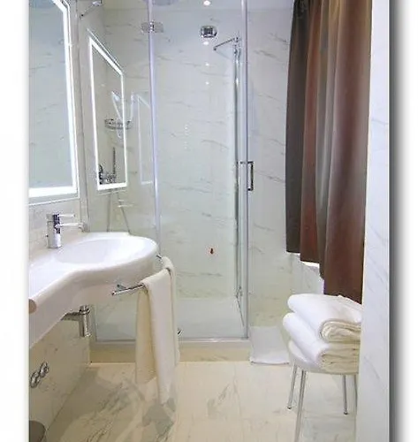 تيكو فندق 3*