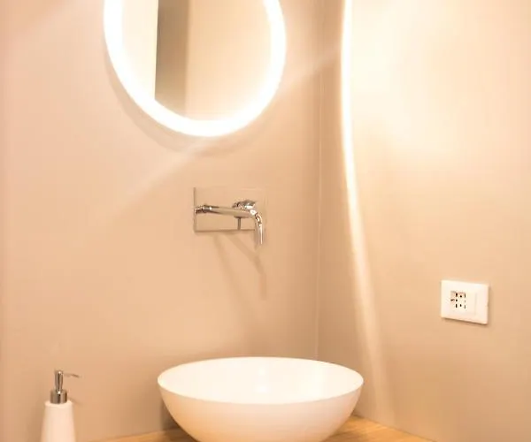 Apartamento Just Urban - Quiet And Stylish Loft In Center - V Giornate