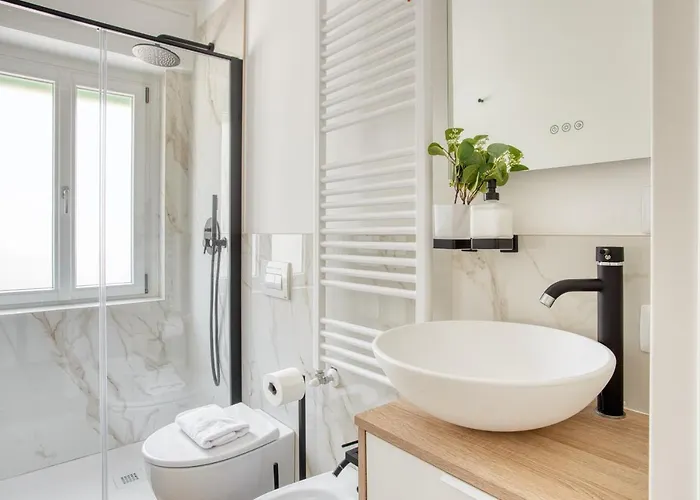 Just Urban - New 1-br With Balcony - Life & Sempione Apartmán