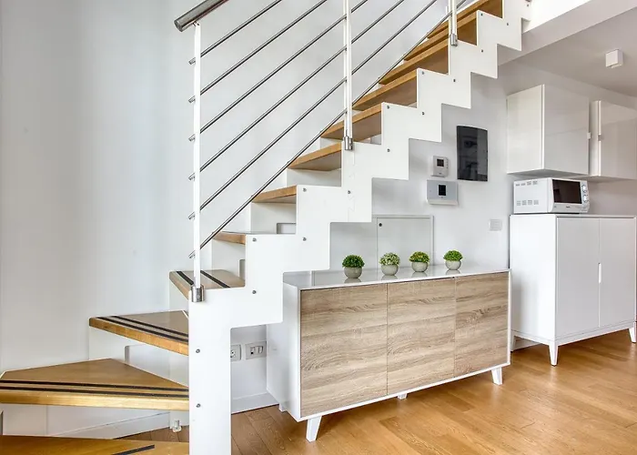 Just Urban - Stylish Duplex With Terrace - 10 Min Porta Romana Daire *