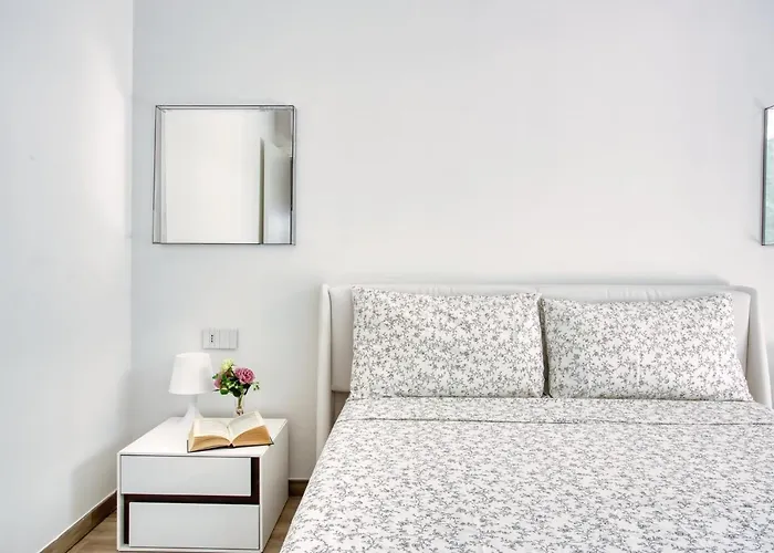 Just Urban - Modern 1-br Flat With 90 Sqm Terrace - M4 Tolstoj Μιλάνο