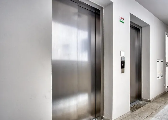 Just Urban - Modern 1-br Flat With 90 Sqm Terrace - M4 Tolstoj * Milán
