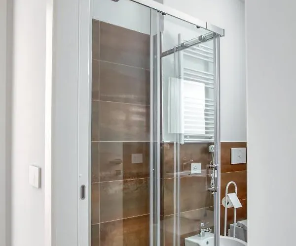 Just Urban - Modern 1-br Flat With 90 Sqm Terrace - M4 Tolstoj ميلان