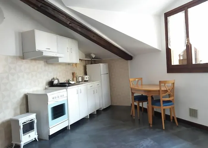 Monolocale Piano Alto Luminoso Pochi Minuti Metro Rossa Promo Tax On Request Μιλάνο