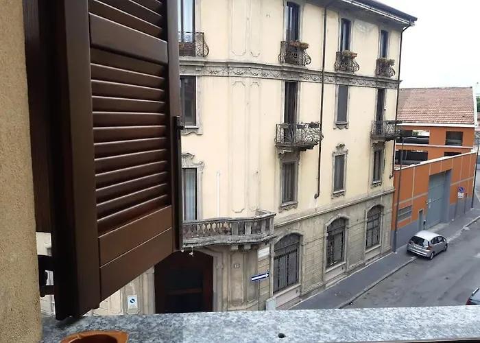 Monolocale Piano Alto Luminoso Pochi Minuti Metro Rossa Promo Tax On Request * Μιλάνο