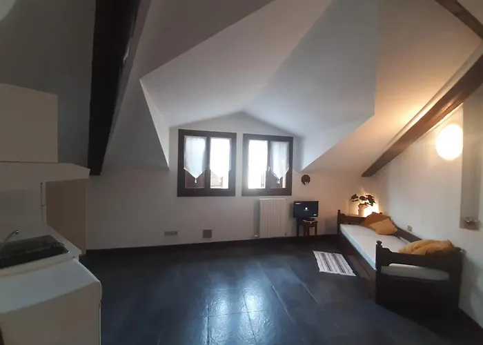 Monolocale Piano Alto Luminoso Pochi Minuti Metro Rossa Promo Tax On Request Διαμέρισμα *