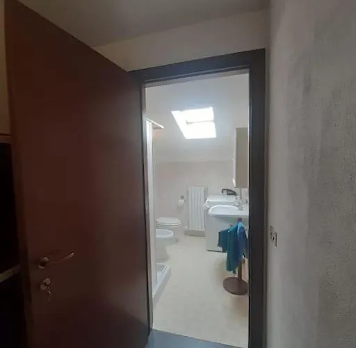 Monolocale Piano Alto Luminoso Pochi Minuti Metro Rossa Promo Tax On Request *