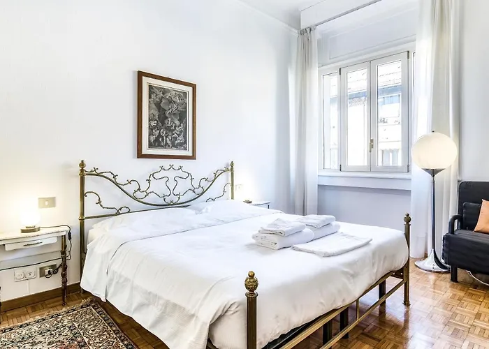 Huge Center Guastalla Gardens 8pax Apartmán